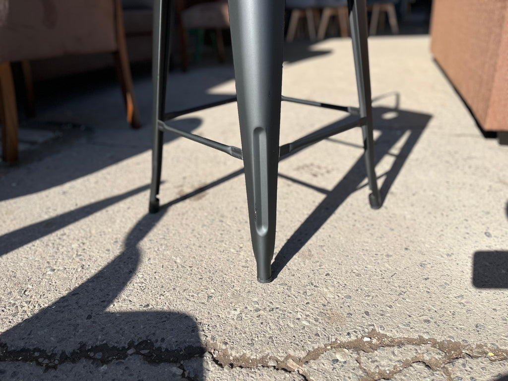 Silla tolix negra 77 cm